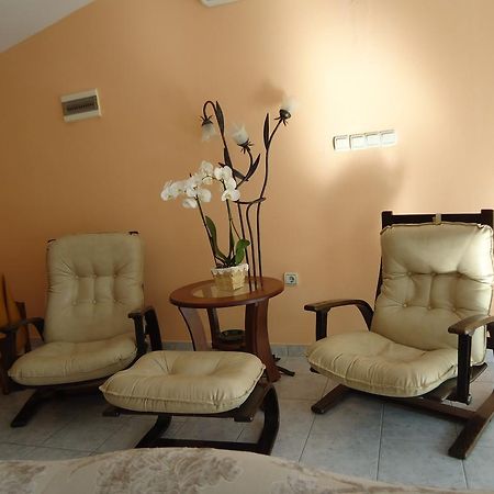 Apartment Odmor Bar Exterior foto